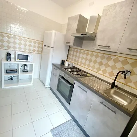 Sun Nest Apartment - Terrace & Garage Fiumicino Exterior photo